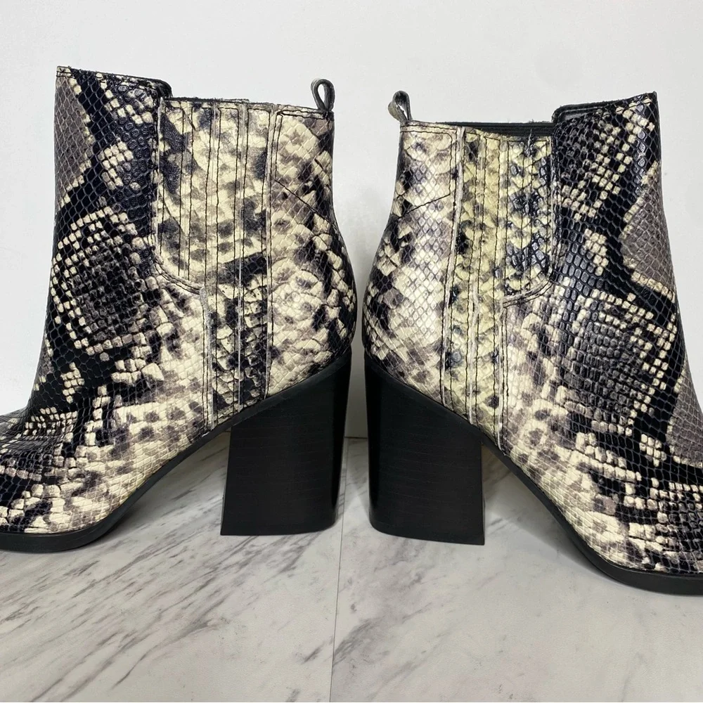 Marc Fisher Oshay Snakeskin Print Leather Pointy Toe Heeled Bootie 7 1/2 M